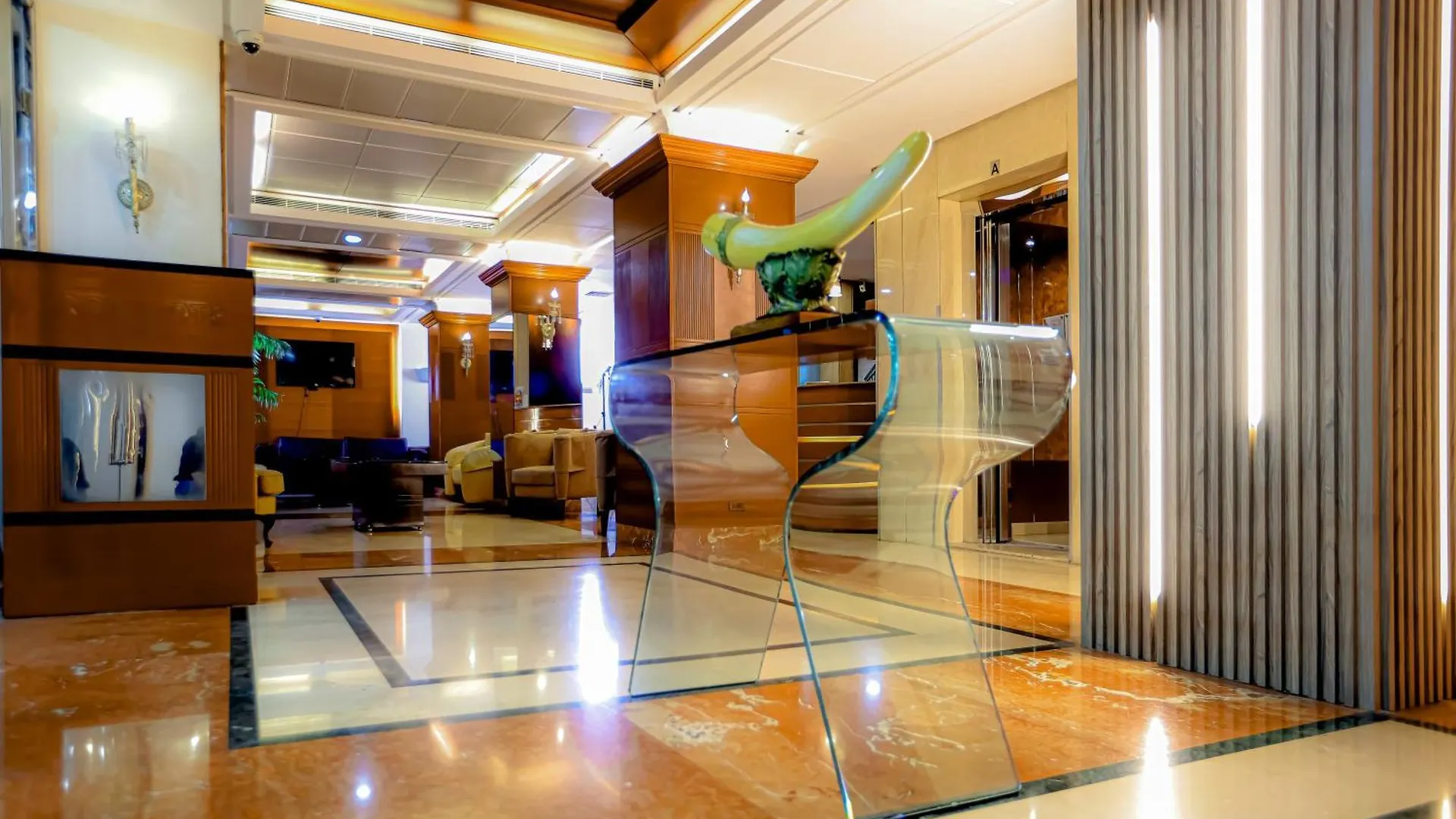Duroy Hotel By Beverly Beirut 4*,